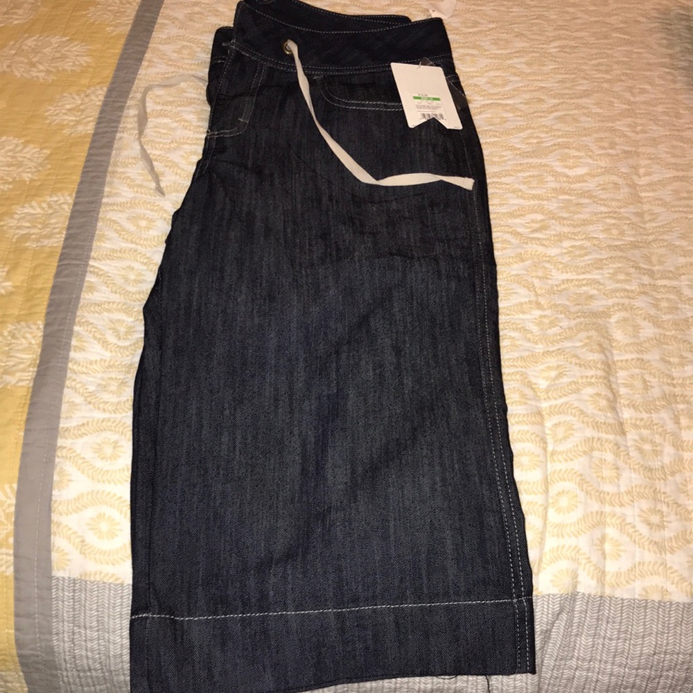 NWT Denim crop pants